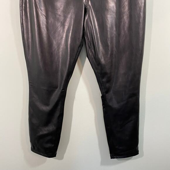 Abercrombie & Fitch Black Vegan Leather High Rise Skinny Pants Size 14 NWT - Picture 3 of 7